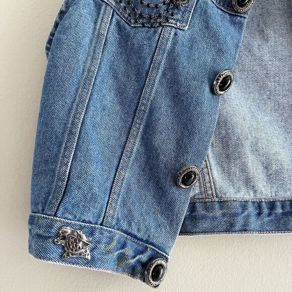 Vintage Sleeveless Jean Jacket Size L Vest Animals Pins Blue Denim 80s Music - Picture 4 of 13